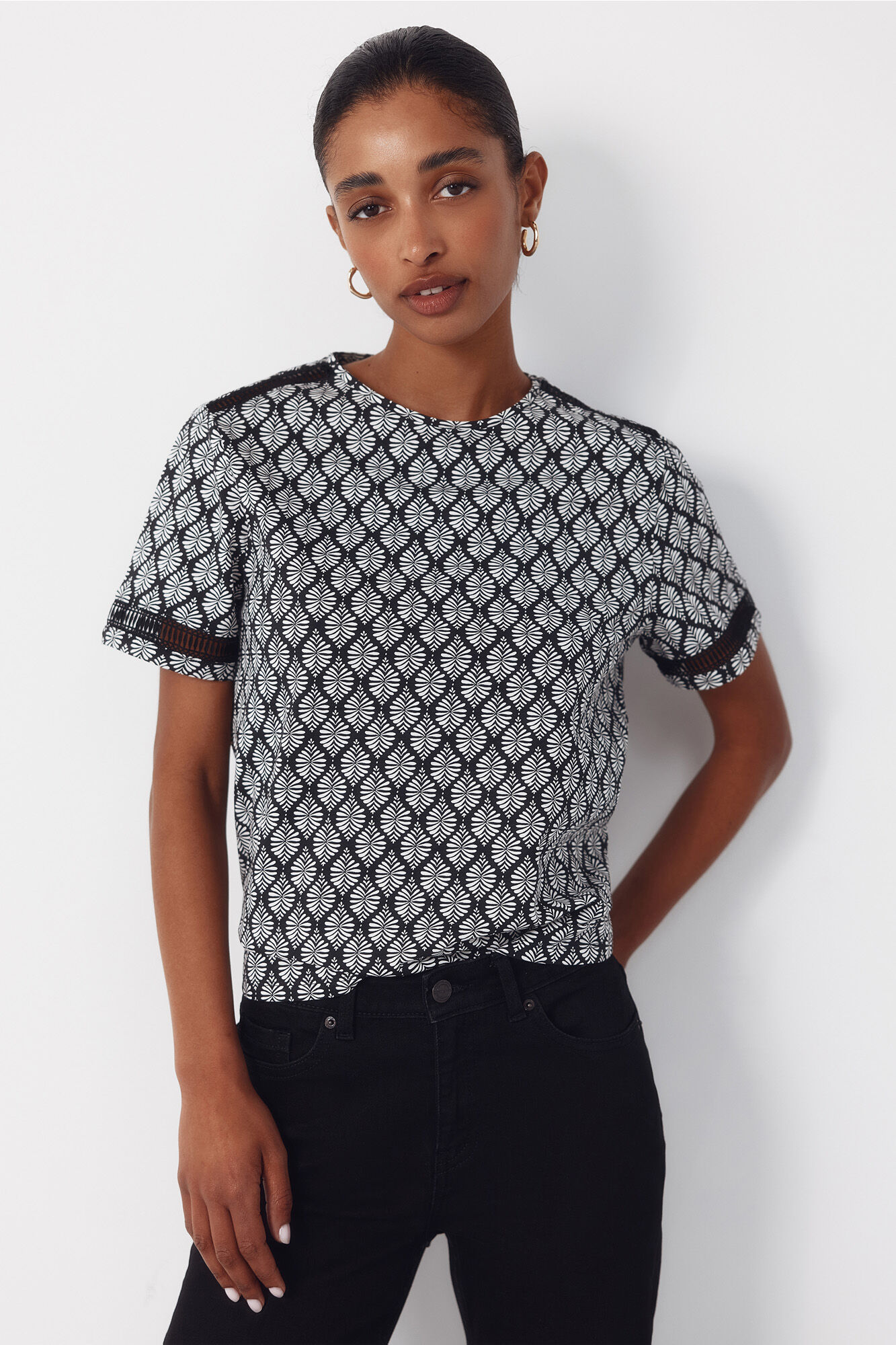 Cortefiel Playera con detalle de vainicas