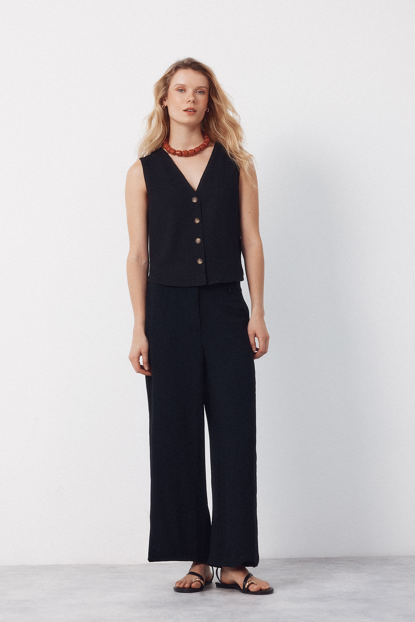 Cortefiel Chaleco de punto con estructura