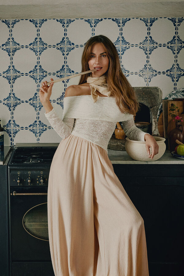 Slowlove Top lencero con hombros descubiertos Marfil