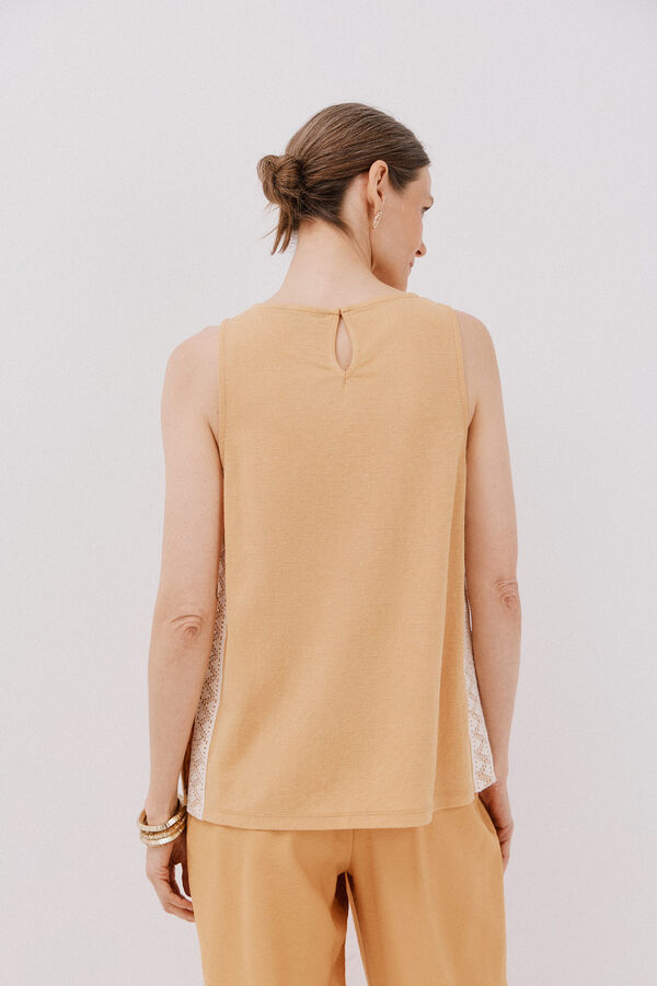 Cortefiel Top con detalle de puntilla de crochet lateral Arena
