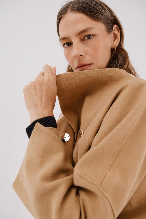 Cortefiel Abrigo capa de tejido ligero Beige