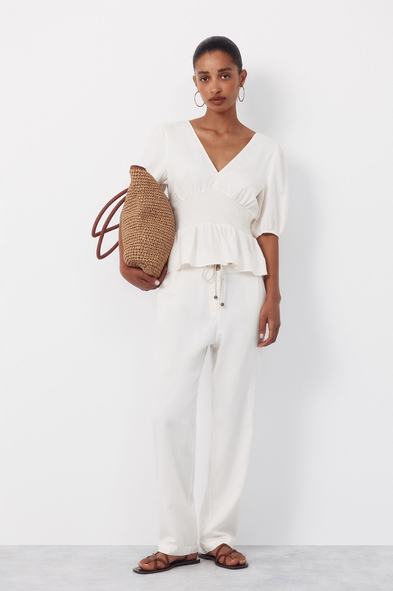 Cortefiel Blusa de pico blanca
