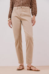 Cortefiel Jeans mom Marr&oacute;n