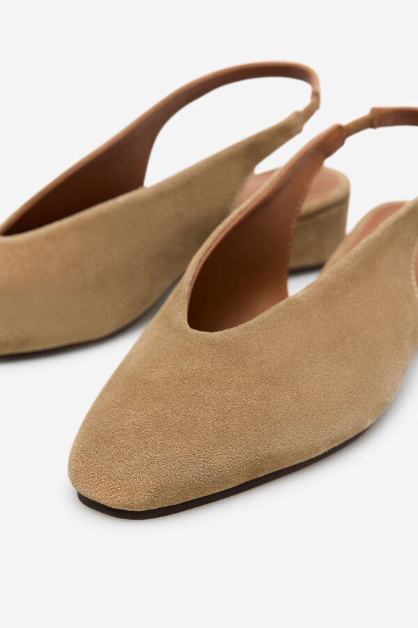 Cortefiel Zapato de tac&oacute;n destalonado de piel Arena