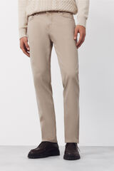 Cortefiel Pantal&oacute;n 5 bolsillos color regular fit Beige