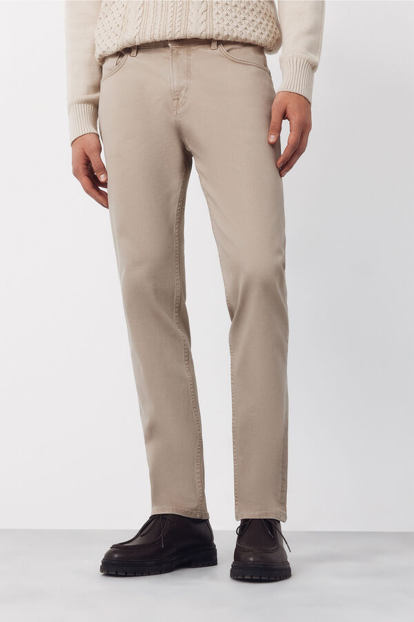 Cortefiel Pantal&oacute;n 5 bolsillos color regular fit Beige