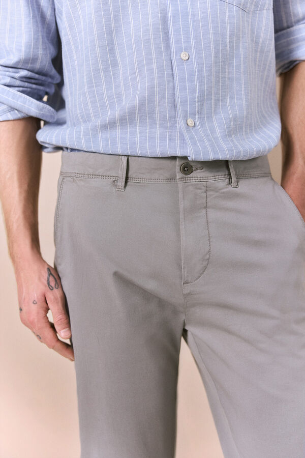 OOTO Chino casual slim Gris