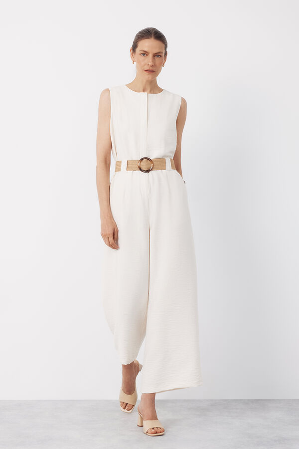 Cortefiel Jumpsuit con cintur&oacute;n Blanco