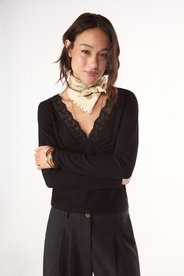 Slowlove Top con estructura y detalle de blonda Negro