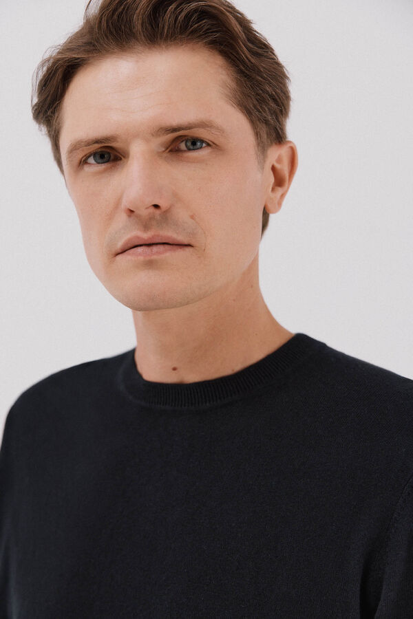 Cortefiel Su&eacute;ter de algod&oacute;n cashmere cuello redondo ajustado Negro