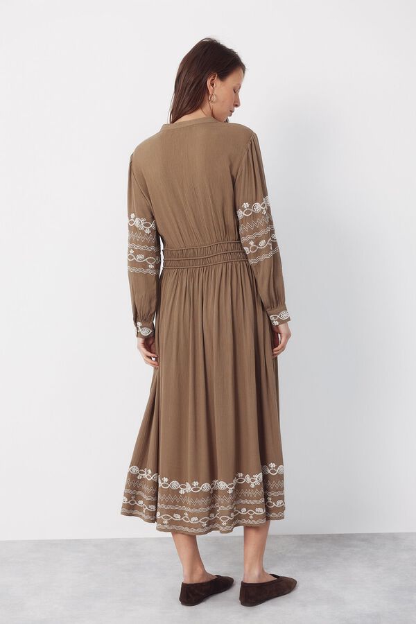 Cortefiel Vestido con bordados Kaki