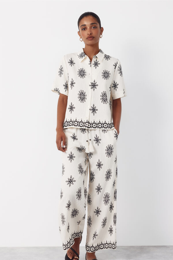 Cortefiel Pantal&oacute;n estampado Estampado blanco