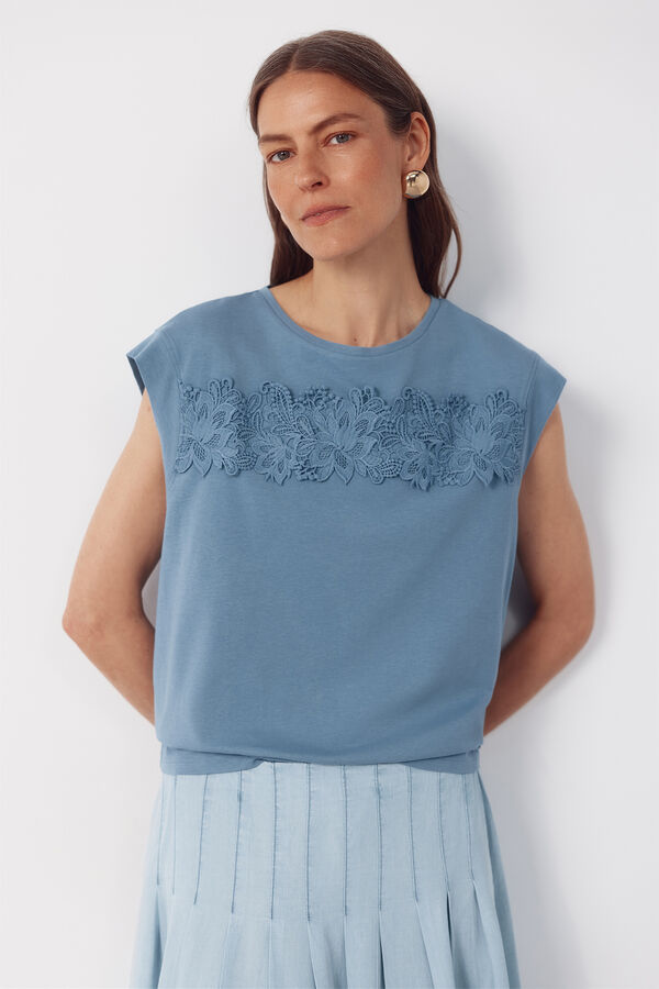 Cortefiel Playera con cinta de crochet floral Azul