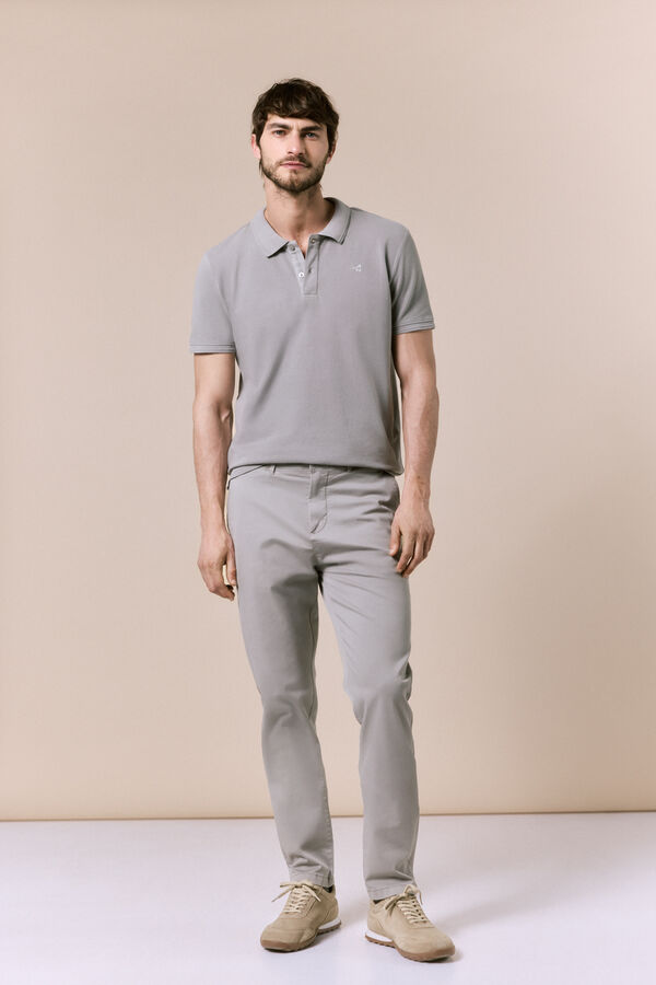 OOTO Polo b&aacute;sico piqu&eacute; lavado Gris