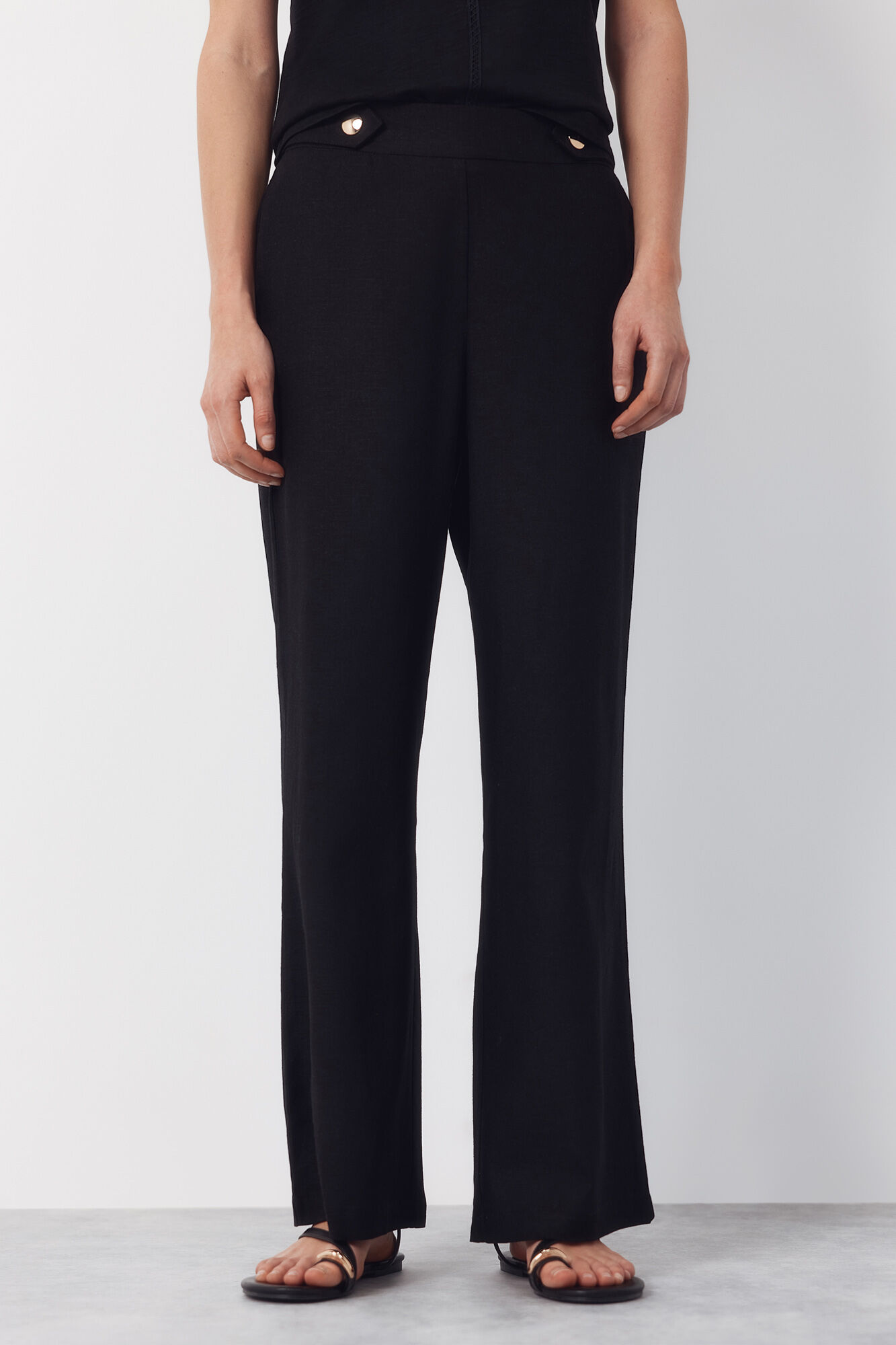 Cortefiel Pantal&oacute;n de lino con botones dorados