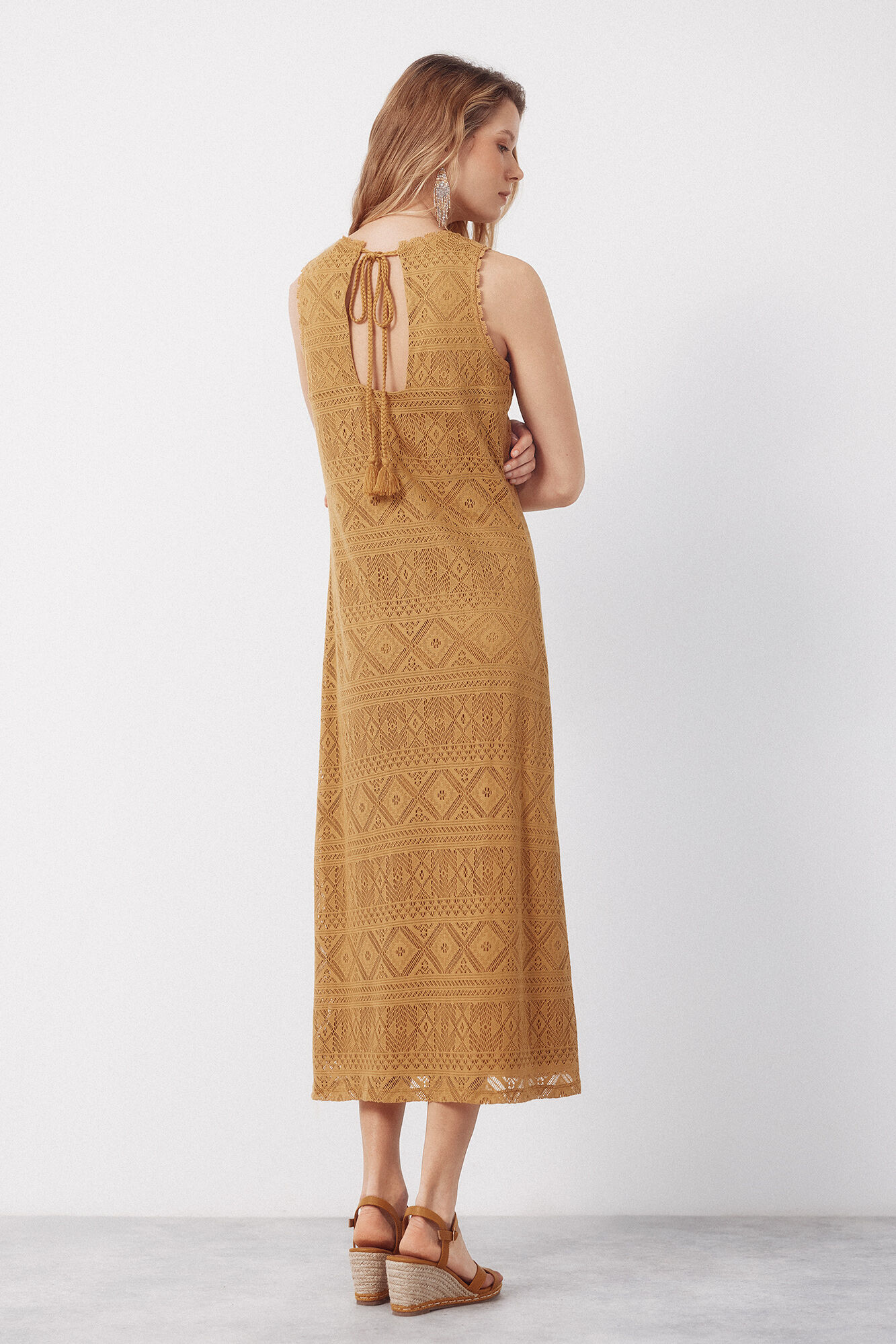 Cortefiel Vestido de crochet mostaza