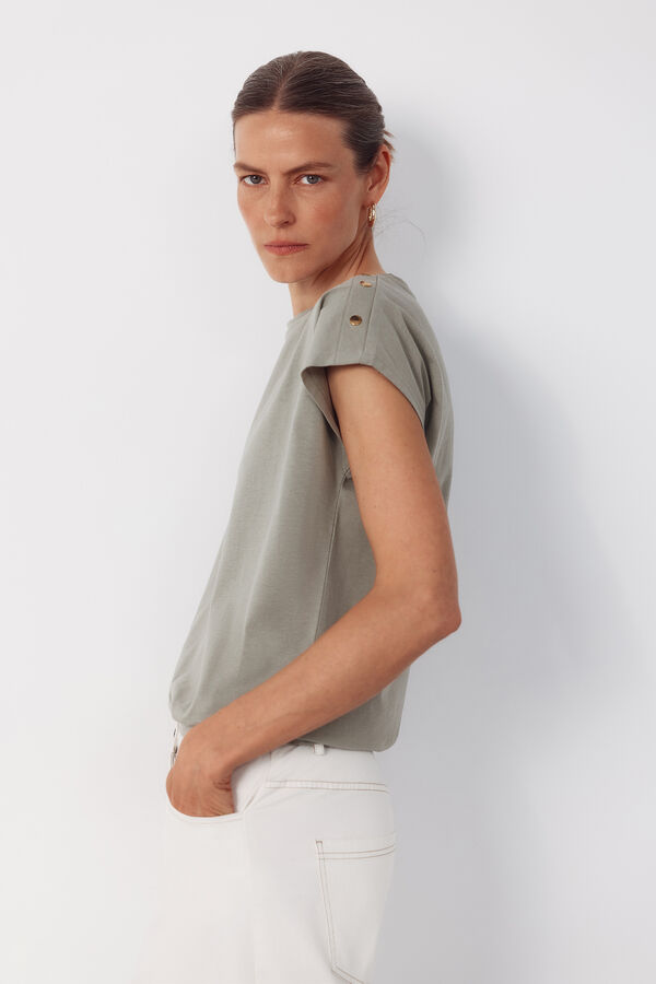 Cortefiel Playera b&aacute;sica con botones dorados Kaki