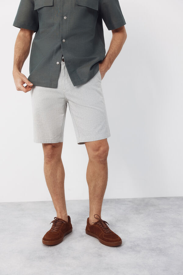 Cortefiel Bermuda tejido oxford Gris