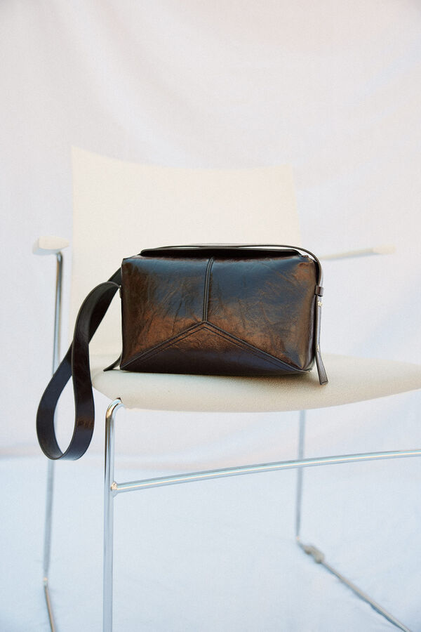 Cortefiel Bolsa de hombro con cortes Granate