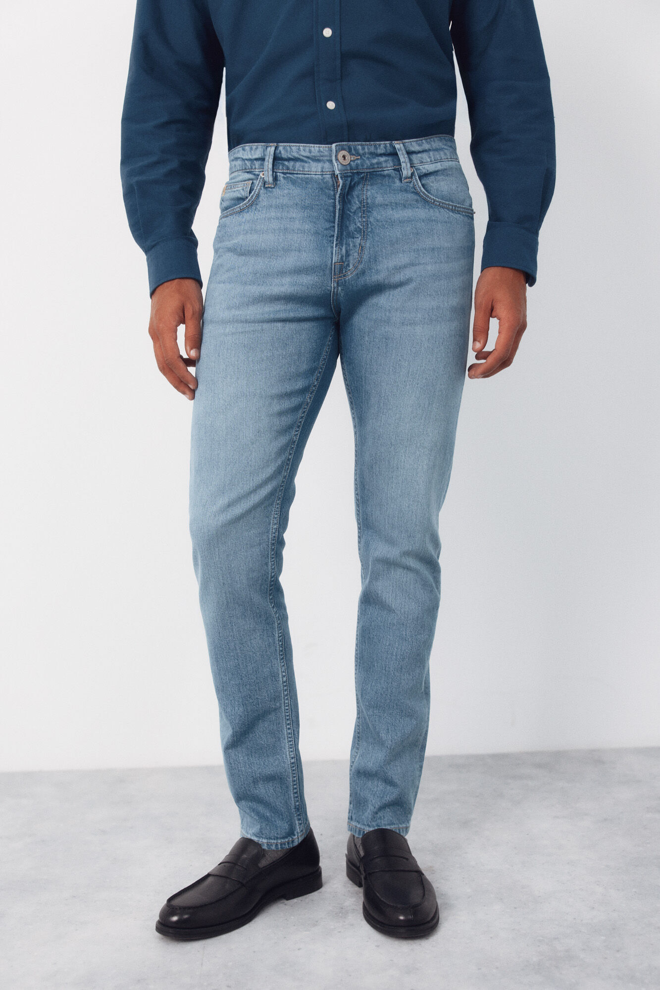 Cortefiel Pantal&oacute;n vaquero ligero slim fit