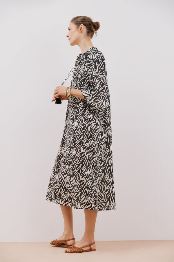 Cortefiel Caft&aacute;n largo estampado Estampado blanco