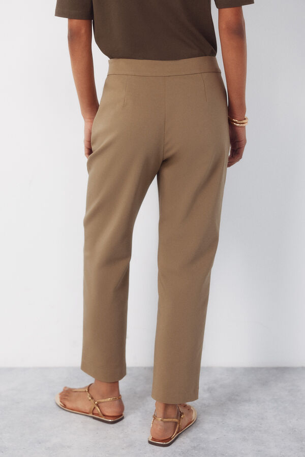 Cortefiel Pantal&oacute;n con botones dorados Kaki