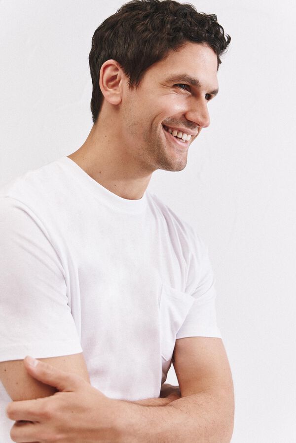 Cortefiel Playera b&aacute;sica bolsillo Blanco