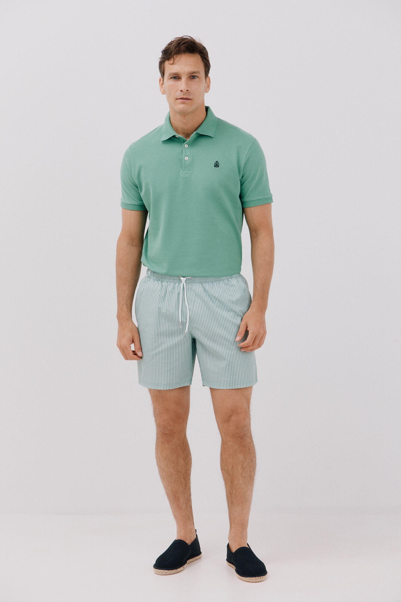 Cortefiel Ba&ntilde;ador estampado rayas finas