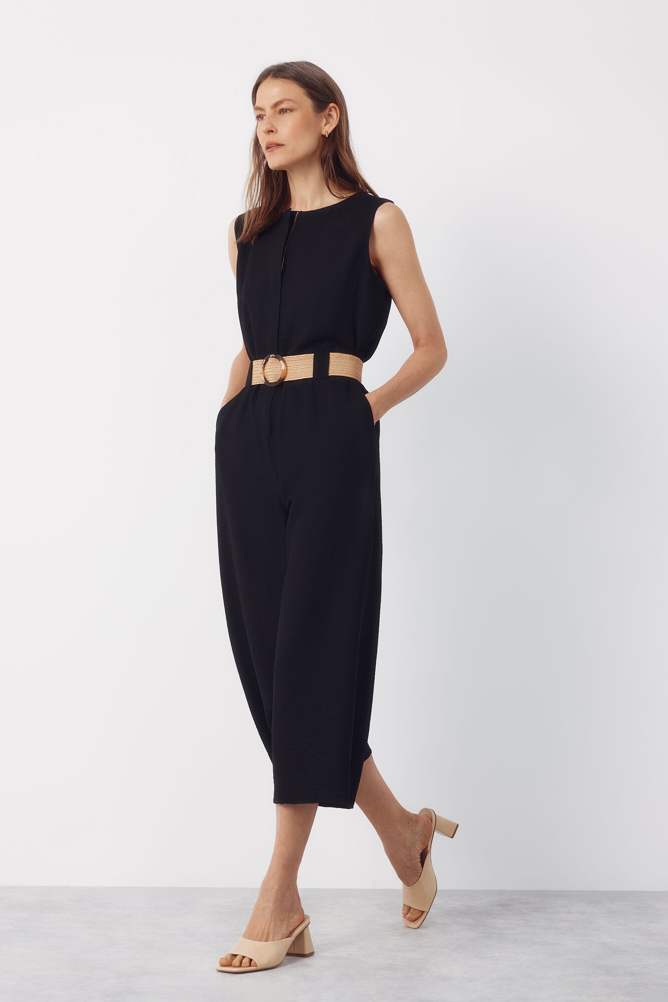 Cortefiel Jumpsuit con cintur&oacute;n