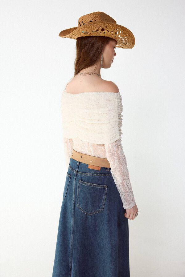 Slowlove Top lencero con hombros descubiertos Marfil