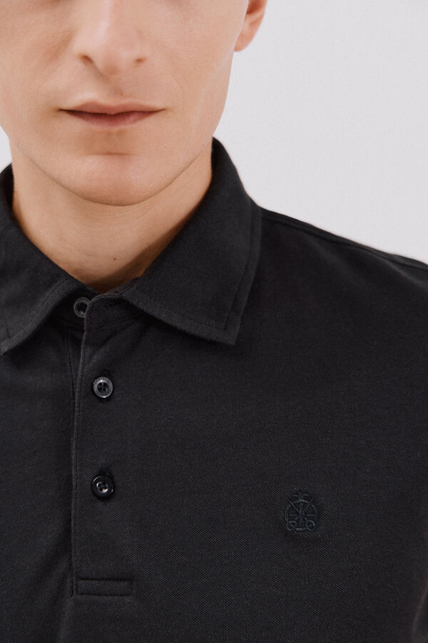 Cortefiel Polo liso de piqu&eacute; Negro