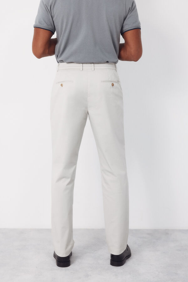 Cortefiel Chino pinzas tapered Marfil