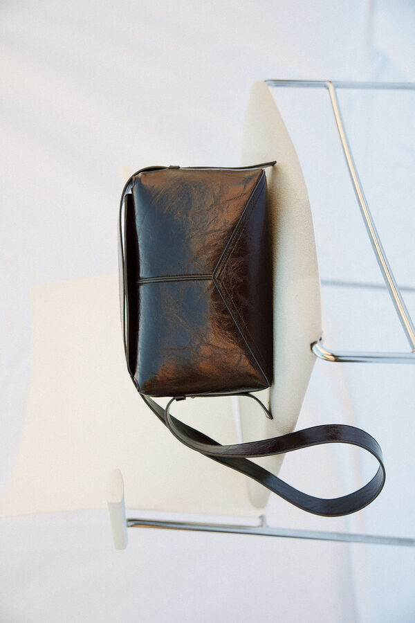 Cortefiel Bolsa de hombro con cortes Granate