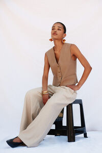 Cortefiel Chaleco de escote en pico