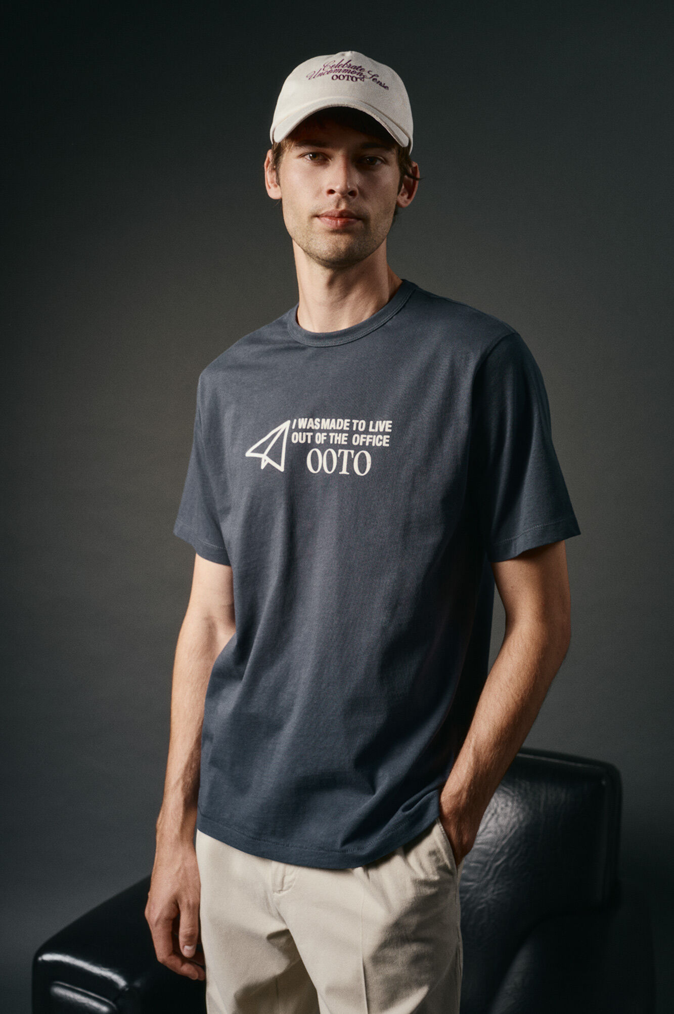 OOTO Camiseta gr&aacute;fica lavada