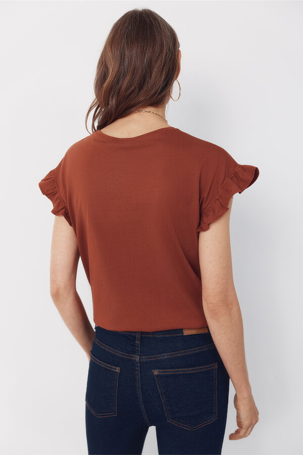 Cortefiel Playera b&aacute;sica con volante Marr&oacute;n