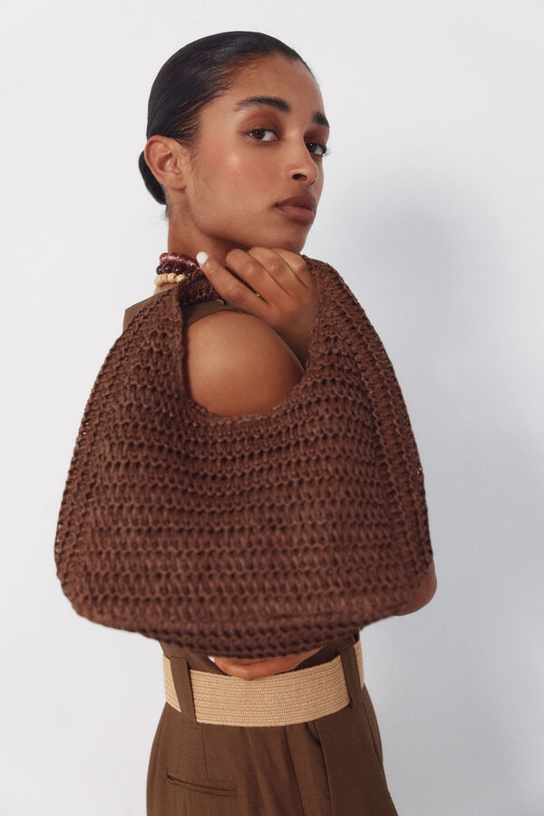 Cortefiel Bolsa hobo trenzada Marr&oacute;n oscuro