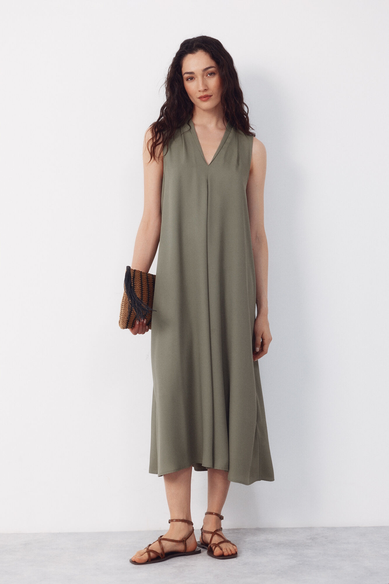 Cortefiel Vestido fluido sin mangas