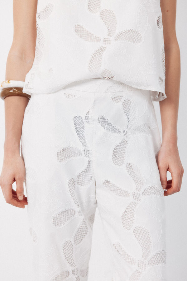 Cortefiel Pantal&oacute;n bordado Blanco