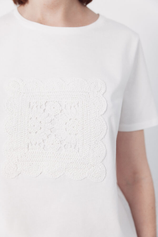 Cortefiel Playera con parche de crochet Blanco