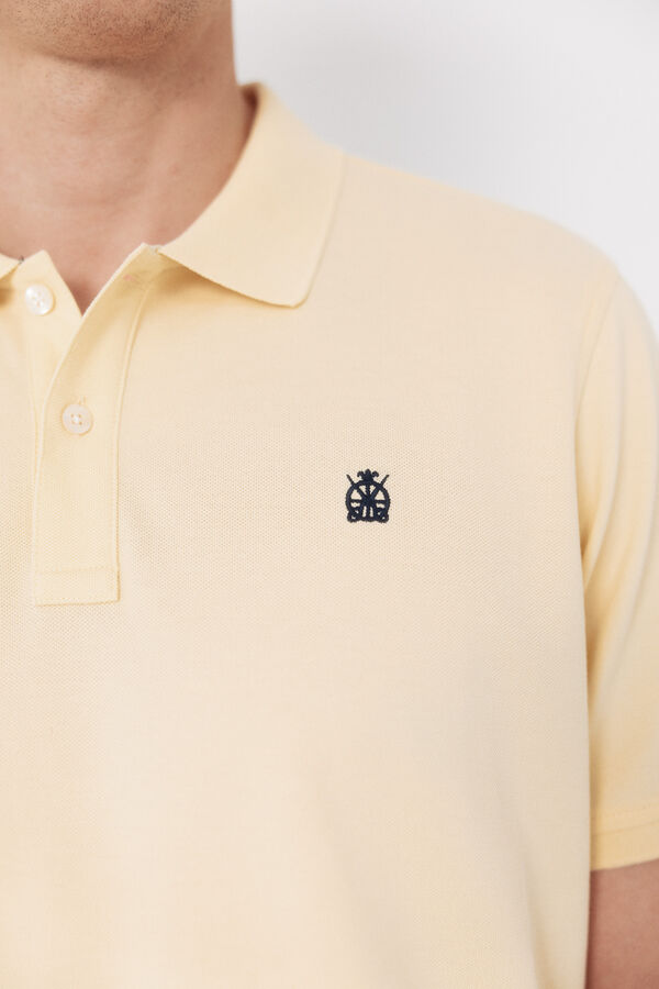 Cortefiel Polo b&aacute;sico piqu&eacute; Amarillo