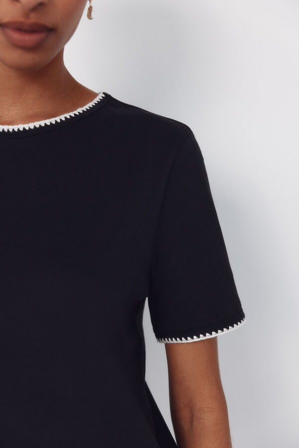 Cortefiel Playera bordada con ribete Negro