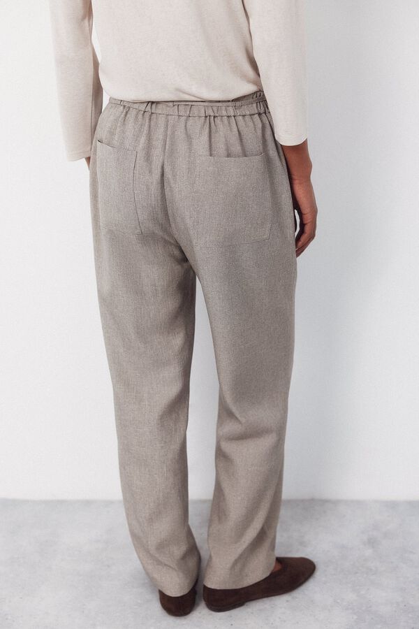 Cortefiel Pantal&oacute;n de vestir con cintur&oacute;n Beige