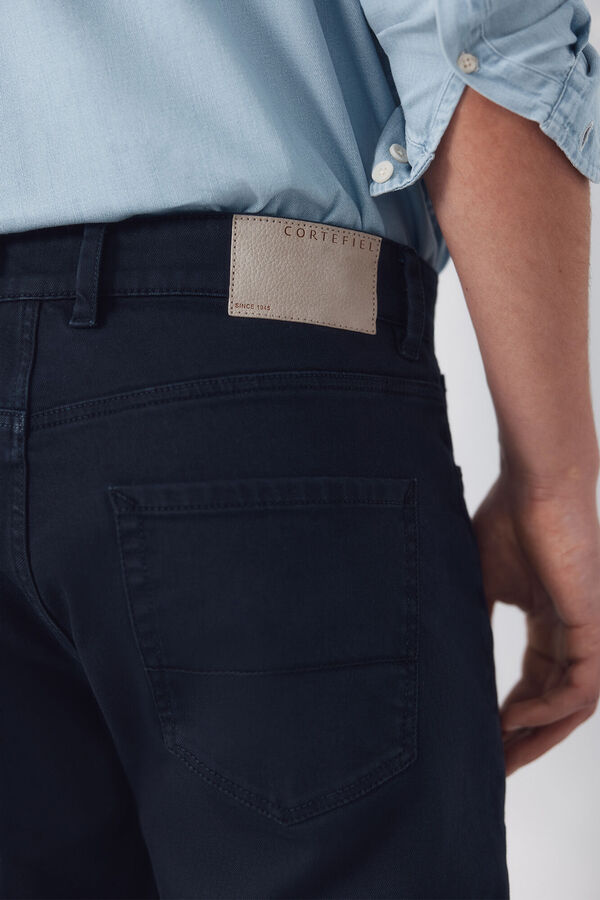 Cortefiel Pantal&oacute;n 5 bolsillos color regular fit Azul marino