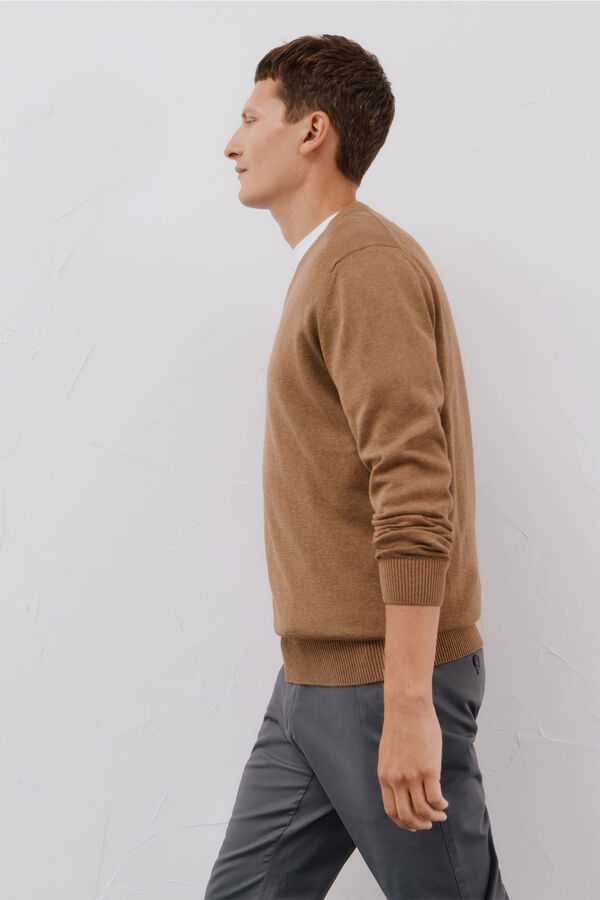 Cortefiel Su&eacute;ter tejido fino algod&oacute;n cuello pico Beige