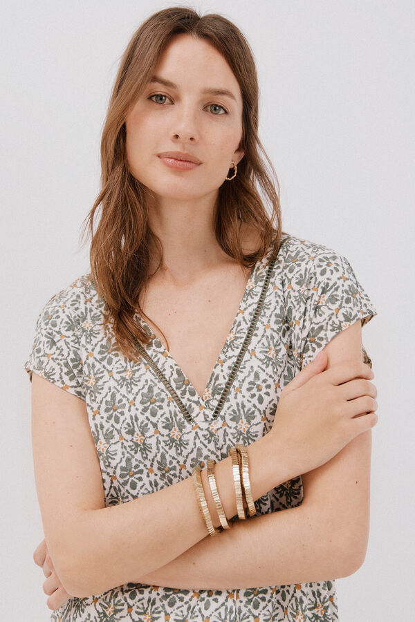 Cortefiel Playera pico con detalle puntilla Estampado verde