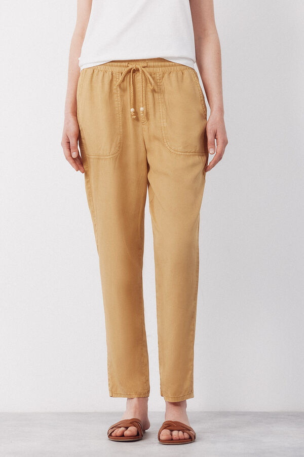 Cortefiel Pantalones fluidos de tencel Dorado