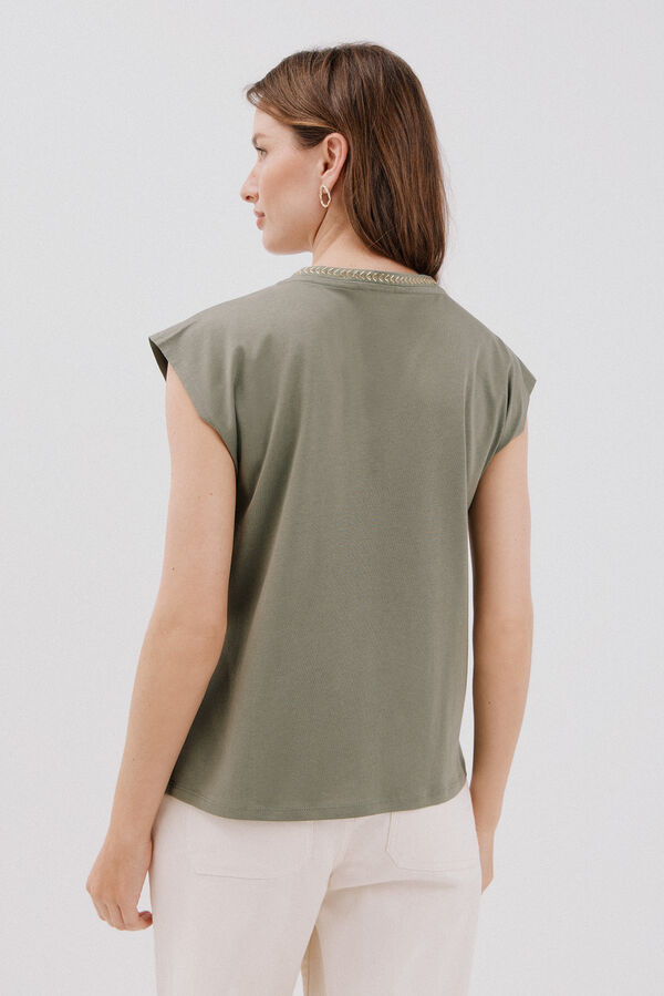 Cortefiel Playera escote pico Kaki
