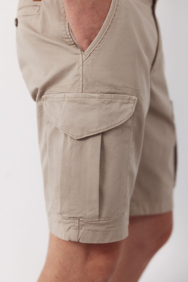 Cortefiel Bermuda cargo Beige