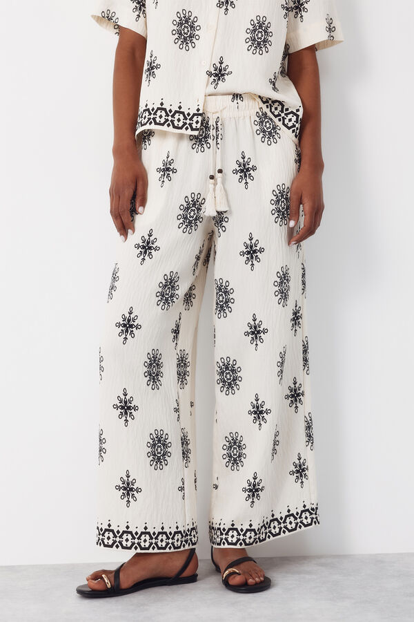 Cortefiel Pantal&oacute;n estampado Estampado blanco